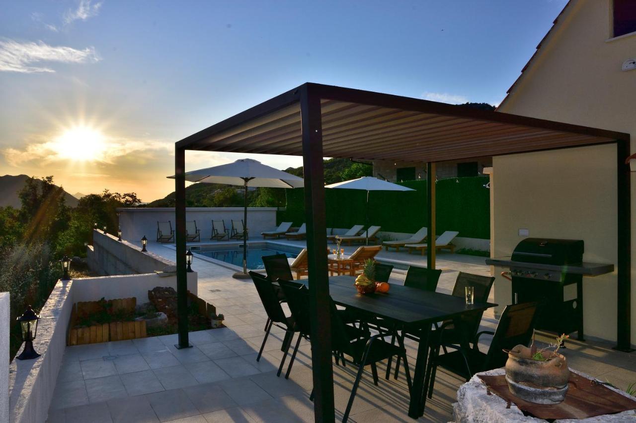 Villa Charming And Authentic Stone Stanic