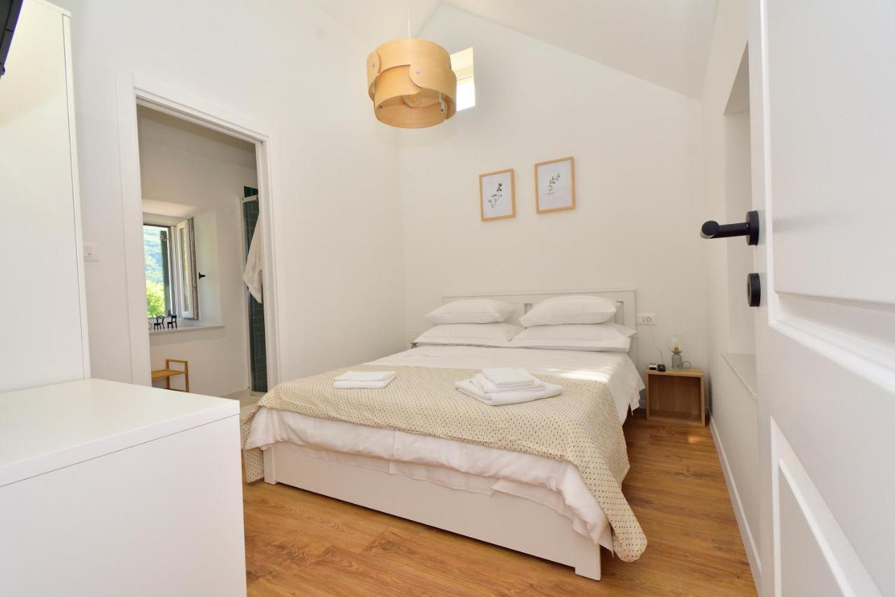 Villa Charming And Authentic Stone Stanic